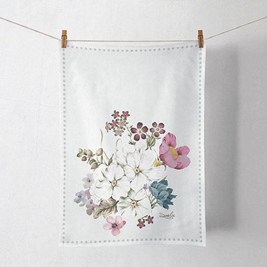 Theedoek met bloemenprint 'Gypsy Haven' | Bubble & Blend | Koester conceptstore Theedoek met bloemenprint 'Gypsy Haven' | Bubble & Blend | Koester conceptstore
